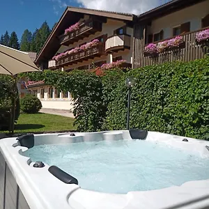 park-hotel-arnica.hotelinveneto.com/